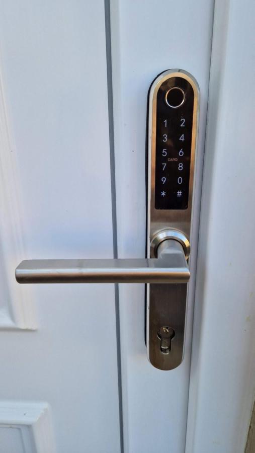 Friendly Apartment In The Suburb. Будапеща Екстериор снимка