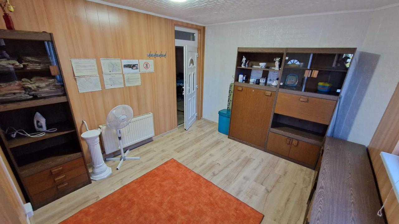 Friendly Apartment In The Suburb. Будапеща Екстериор снимка