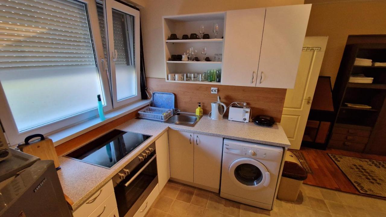 Friendly Apartment In The Suburb. Будапеща Екстериор снимка